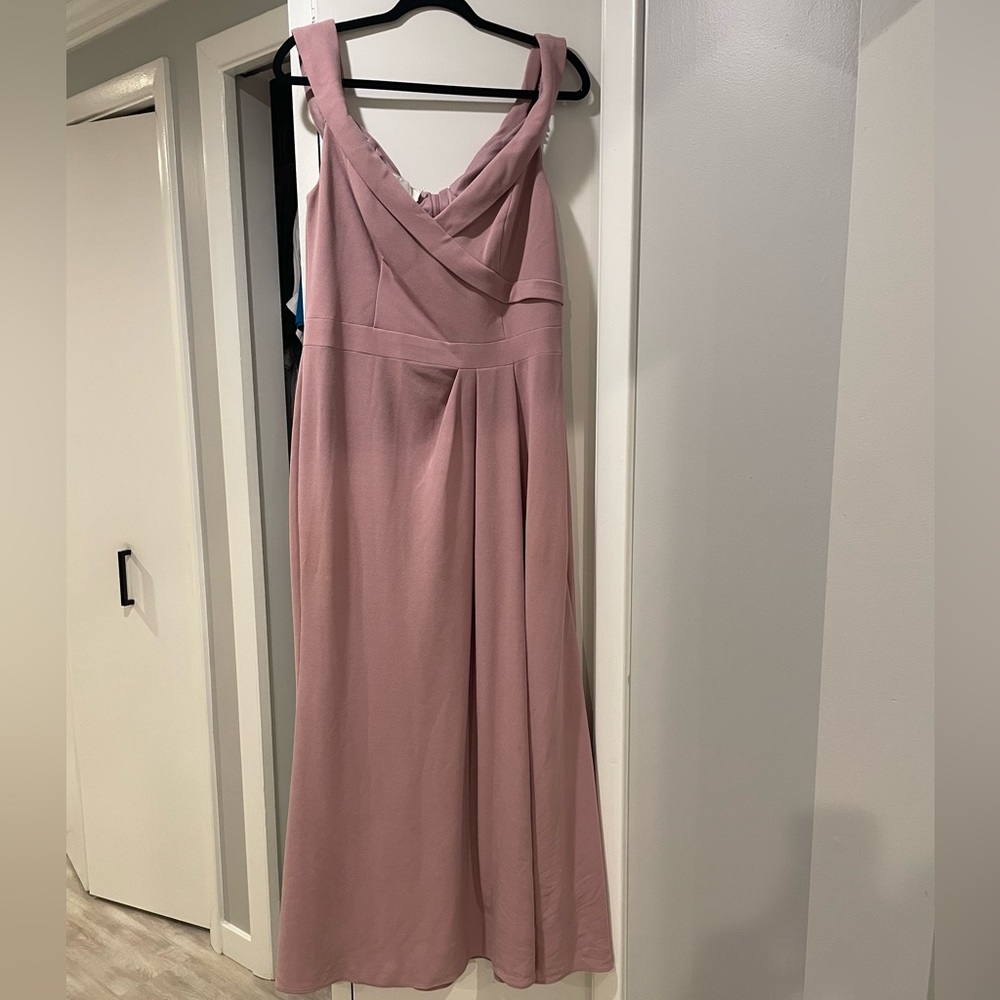 David’s Bridal excellent condition long off should pleated dress color quartz